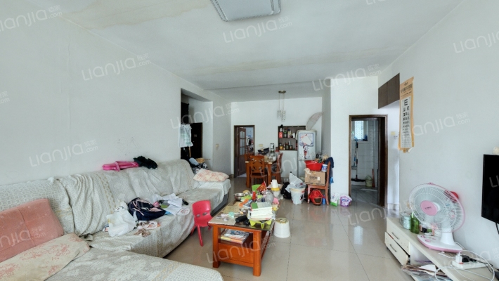 海德春洪小区二手房实景图