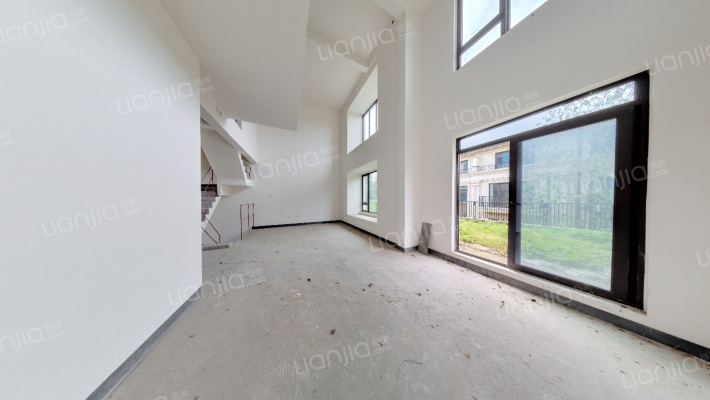 新江与城天越二手房实景图