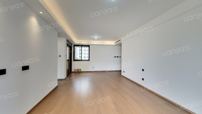 南山保利云熹花园二手房实景图