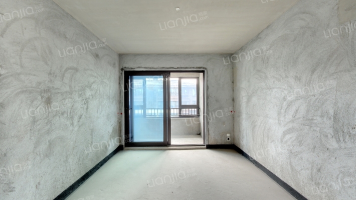 领琇长江B区二手房实景图