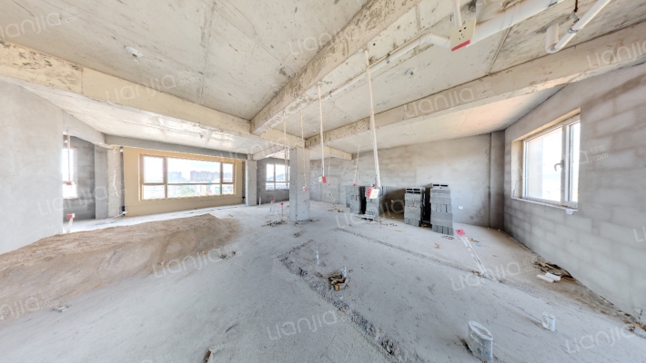 名仕华庭二手房实景图