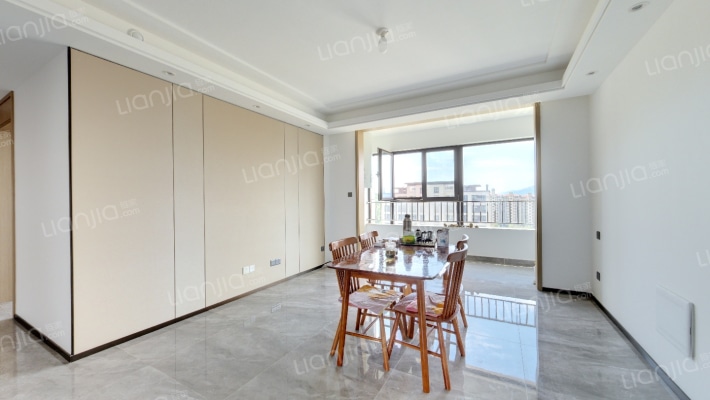 鲁商健康城二手房实景图