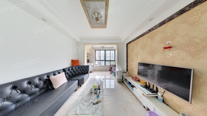 港新花苑二手房实景图