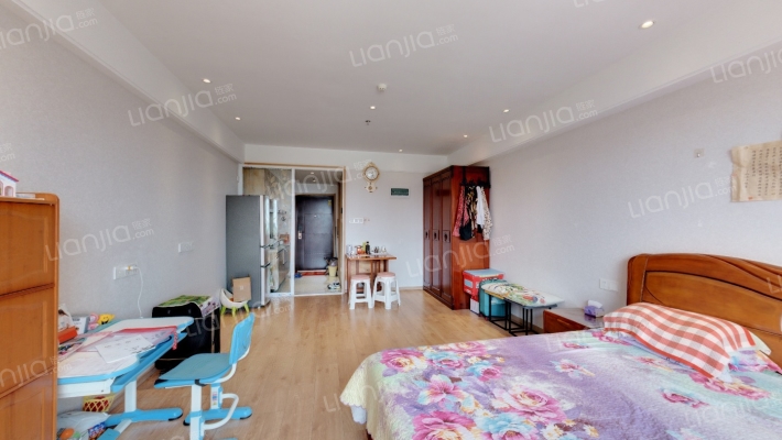 新型金泉广场二手房实景图