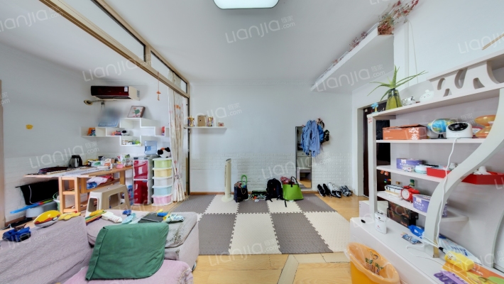 升龙国际中心A区二手房实景图