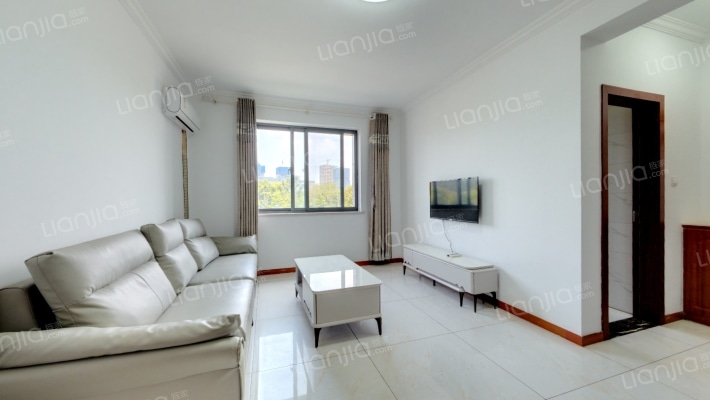 翁梅新苑二区二手房实景图