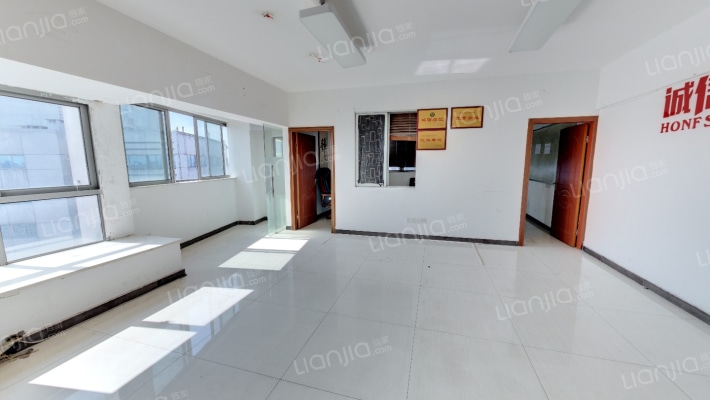 旭阳朗晴广场二手房实景图