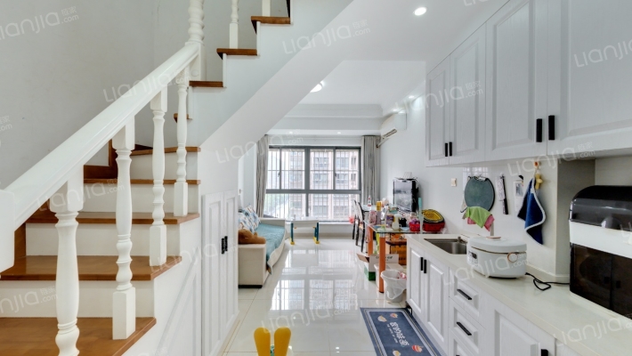 远洋广场二手房实景图