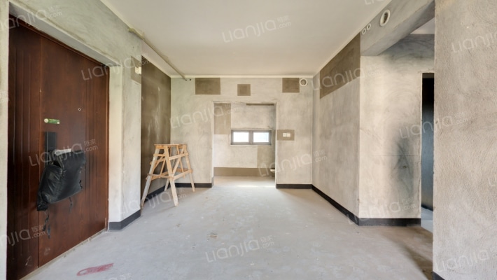 融创文旅城御辉二手房实景图