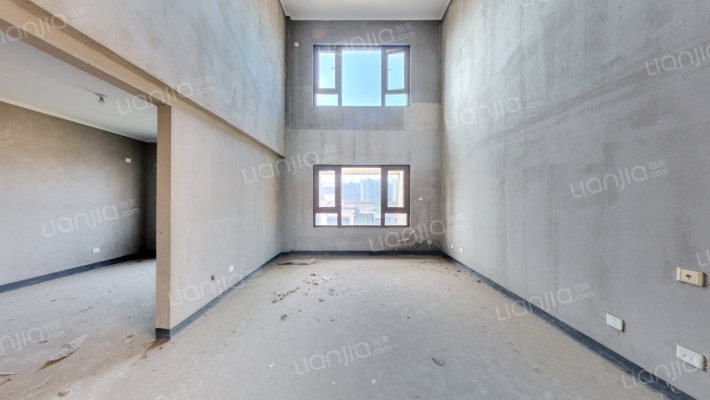 万科翠逸花园三区二手房实景图