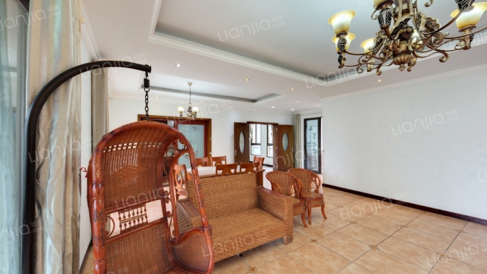 融创御锦二手房实景图