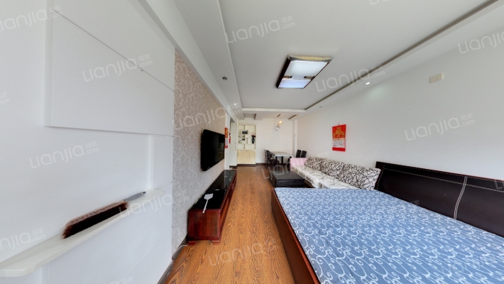 明秀山庄B区二手房实景图