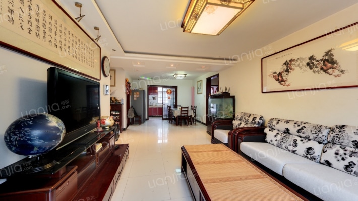 万年花城四期二手房实景图