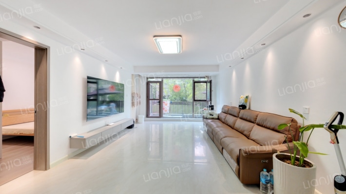 鑫江花漾里二手房实景图