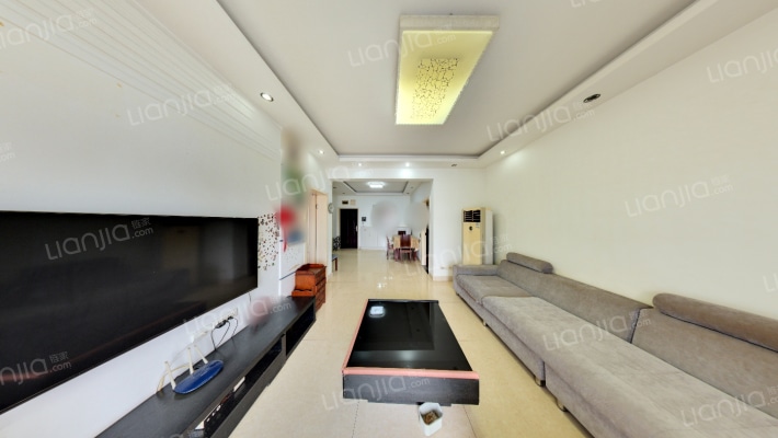 前卫江畔二手房实景图