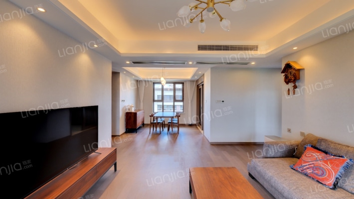 天阅湖滨雅苑二手房实景图