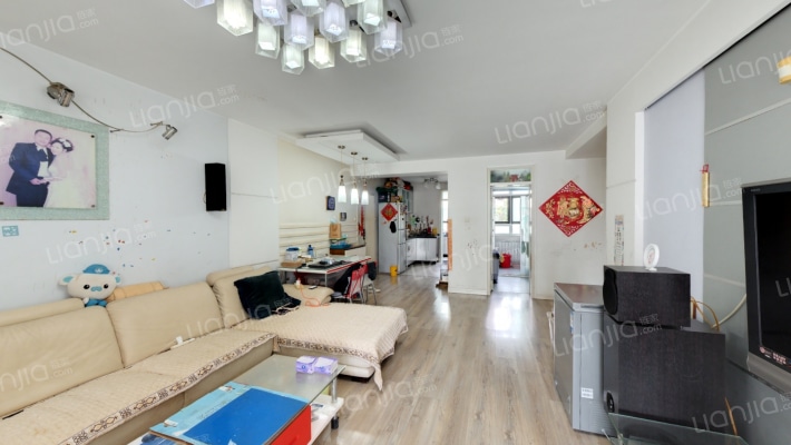 第六大道陆典庭园二手房实景图