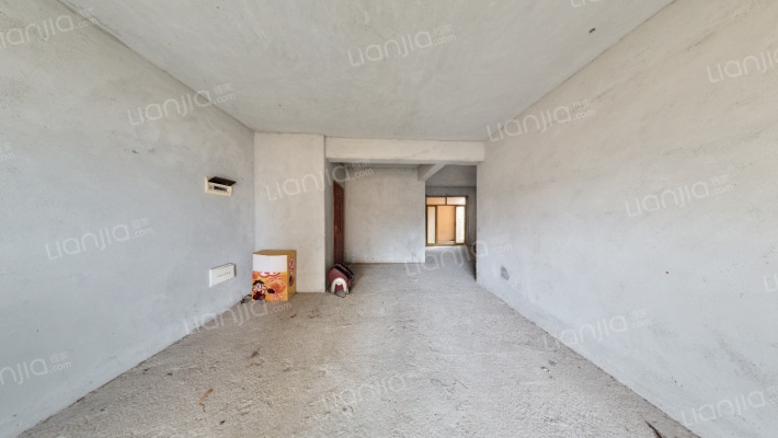 逸豪星座二手房实景图