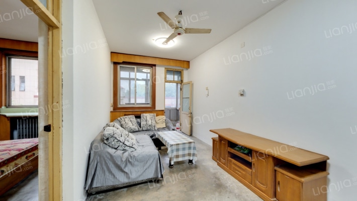 第七中学家属院二手房实景图