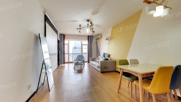 中贸广场二手房实景图