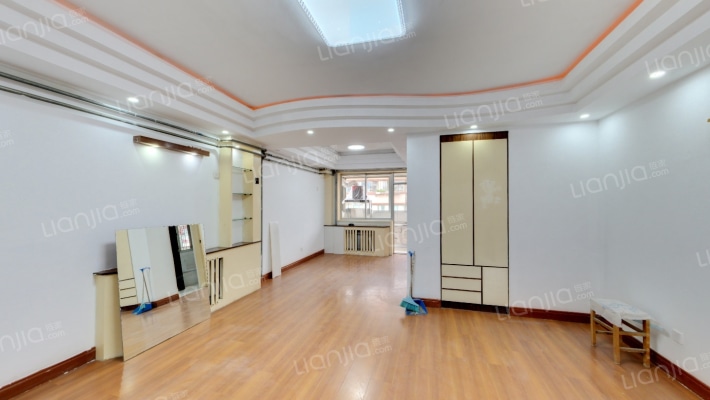 英雄山路201号二手房实景图