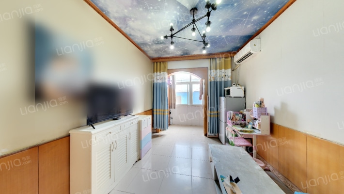 南阳路244号院二手房实景图