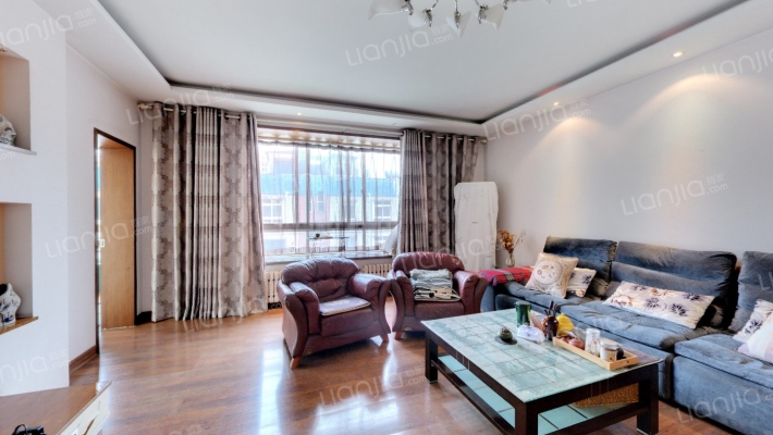 优胜花园二手房实景图