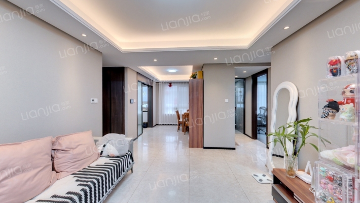 华润置地大连湾国际社区C4区二手房实景图