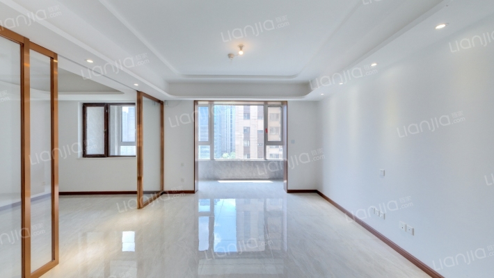 保利天悦二期二手房实景图