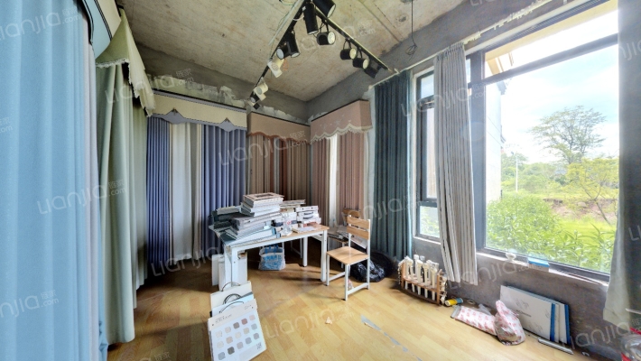 恒大健康城二期A区二手房实景图