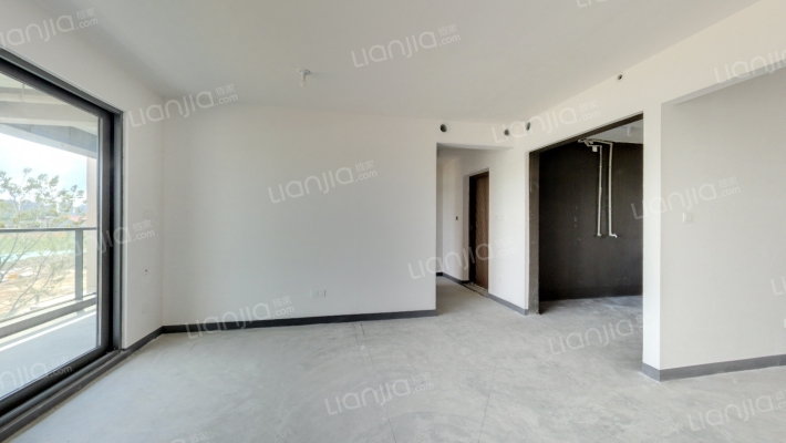 建发云湖上二手房实景图