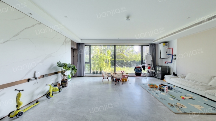 润府二手房实景图