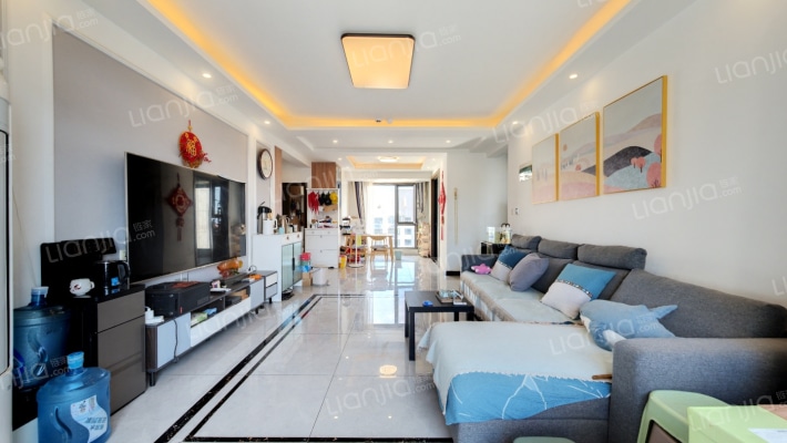 海尔云世界天玺二手房实景图