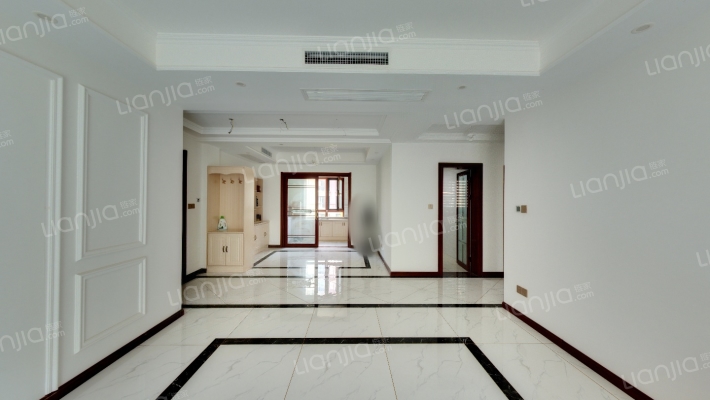 中航绿城理想城玫瑰园二手房实景图