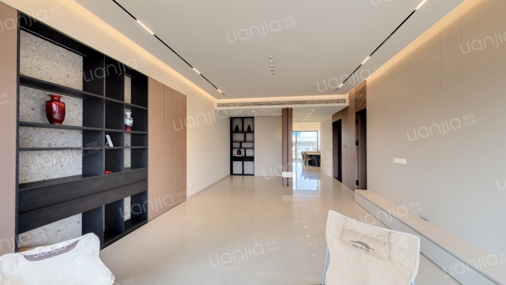 中建柒号院二手房实景图