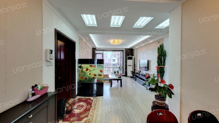 西山湖畔一期二手房实景图