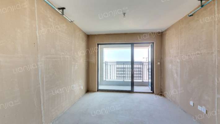 融创中心融辉二手房实景图