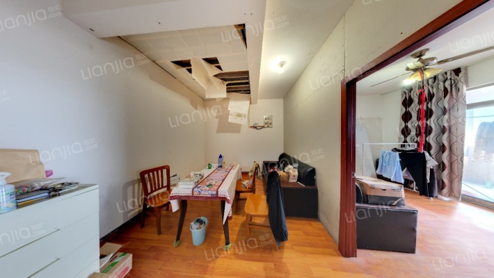 东方花园一区二手房实景图