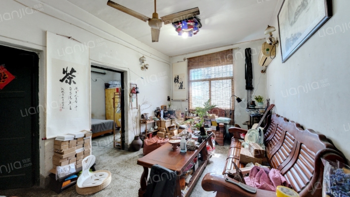 川九小区二手房实景图