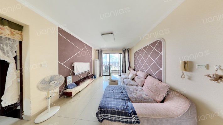 富力城瀚湖A区二手房实景图