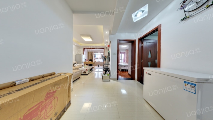 宝怡大厦二手房实景图