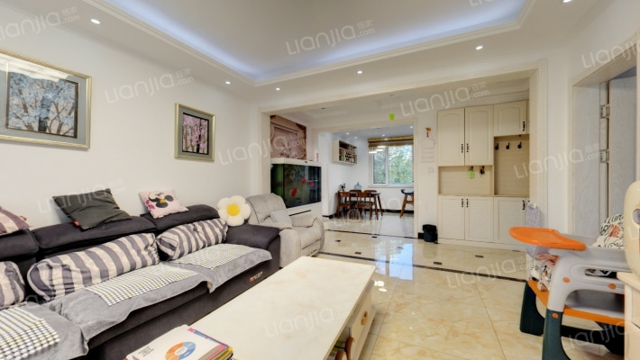 青特赫山二手房实景图