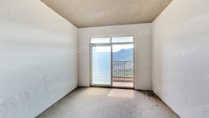 美林公寓二手房实景图