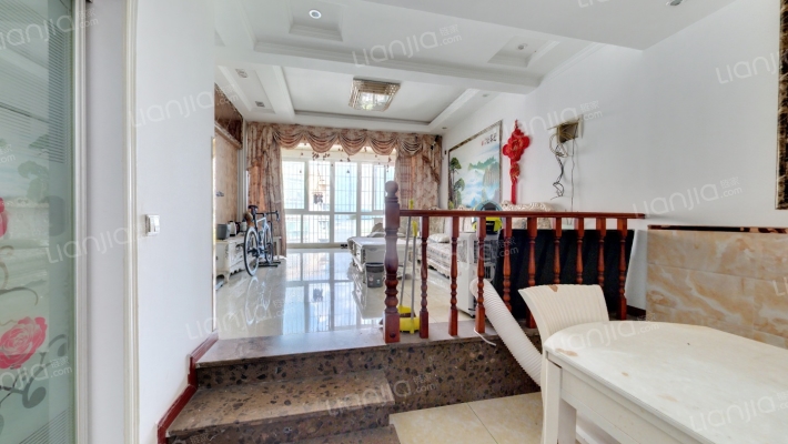 芳草绿岸二手房实景图