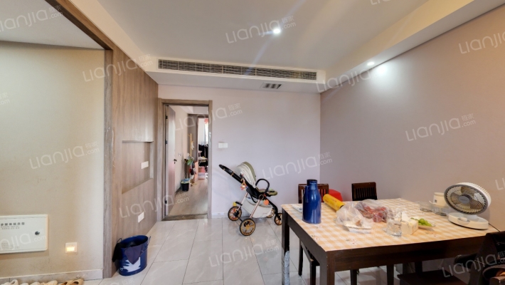 臻之美舍二手房实景图