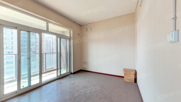 春城斓山二手房实景图