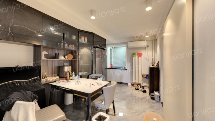 建功南里二手房实景图