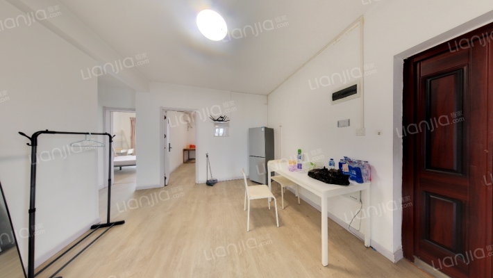 昆盛肖邦二手房实景图