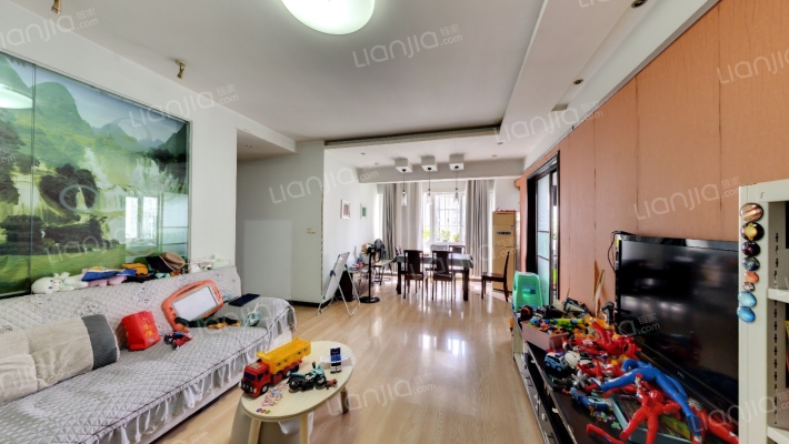 理想大厦二手房实景图