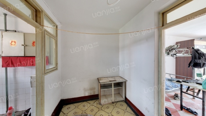 泊江东里二手房实景图